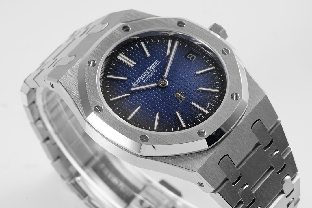 Audemars Piguet Royal Oak Self Winding Men's Watch 15400ST.OO.1220ST.03(1:1 replica)