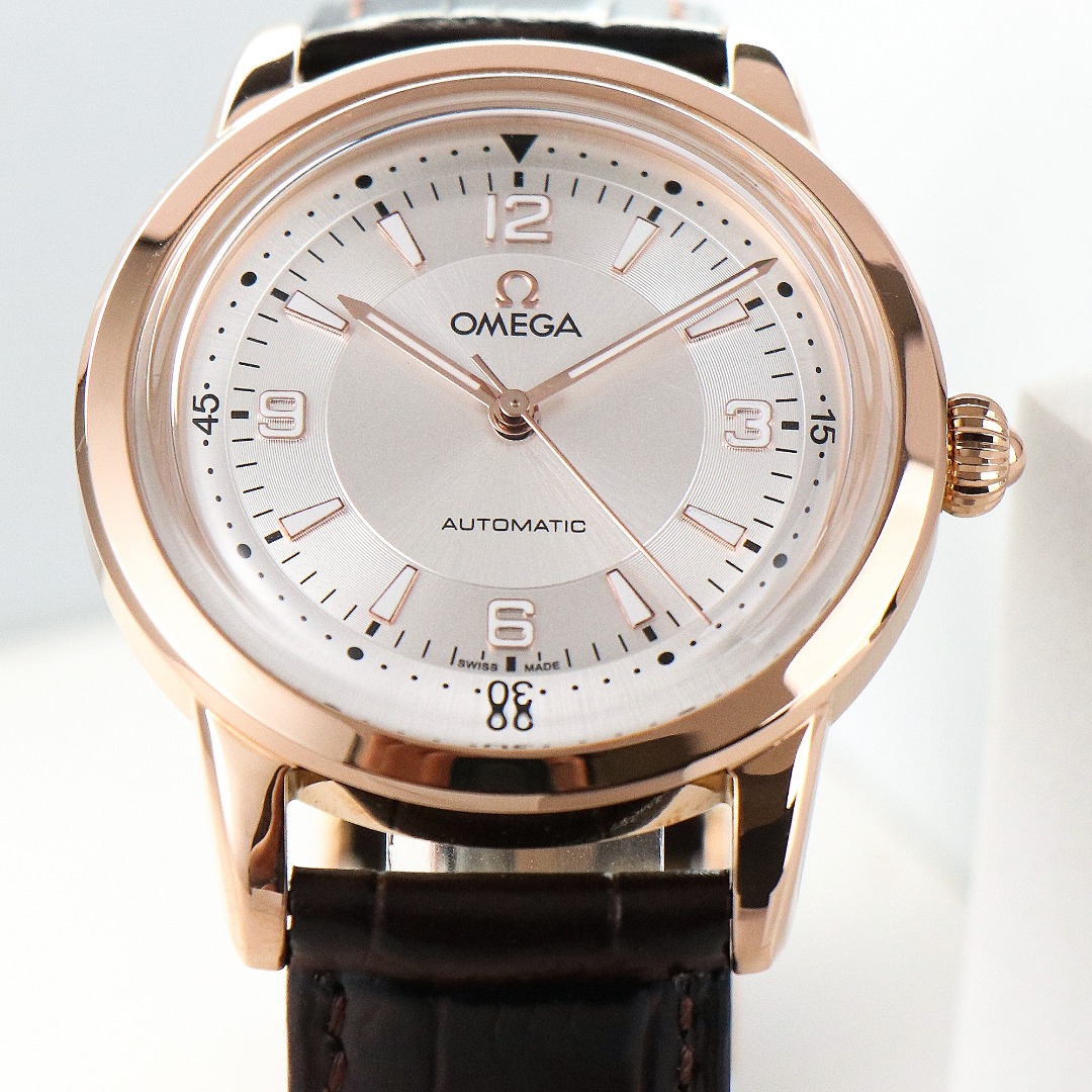 Omega Seamaster Series Mechanical Watch 40mm Italian Imported Calfskin Black Leather(1:1 replica)