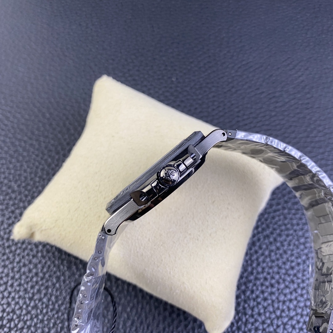 Best Fake Patek Philippe Replica Watch Nautilus All Carbon Black The Black Grail Project(1:1 replica)
