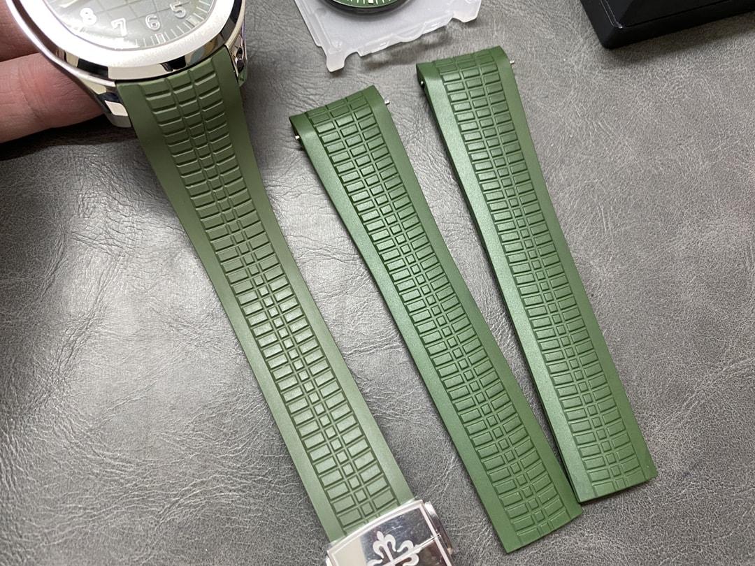 Fake Patek Philippe Replica Watch Aquanaut Jumbo White Gold Khaki Green Dial 5168G-010 3KF(1:1 replica)