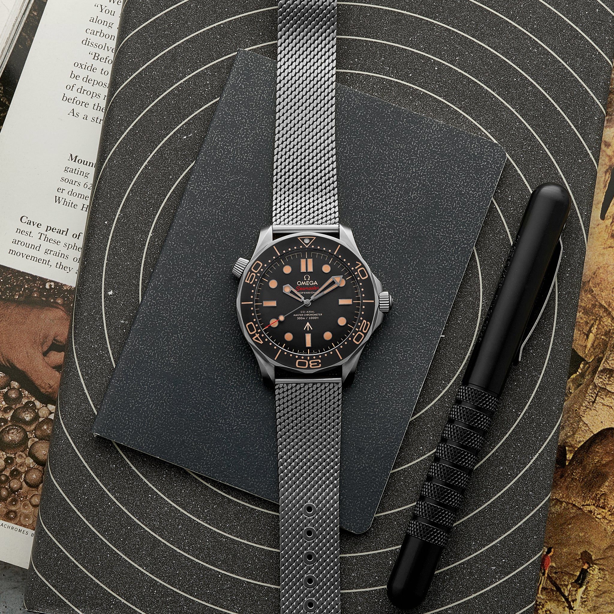 Seamaster Diver 300M Co-Axial Master Chronometer 42mm Titanium 007 Edition On Bracelet(1:1 replica)