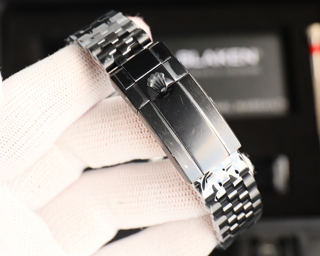 Rolex Dark Legend Submariner - DLC Blackened Finish - 40MM - Gold(1:1 replica)