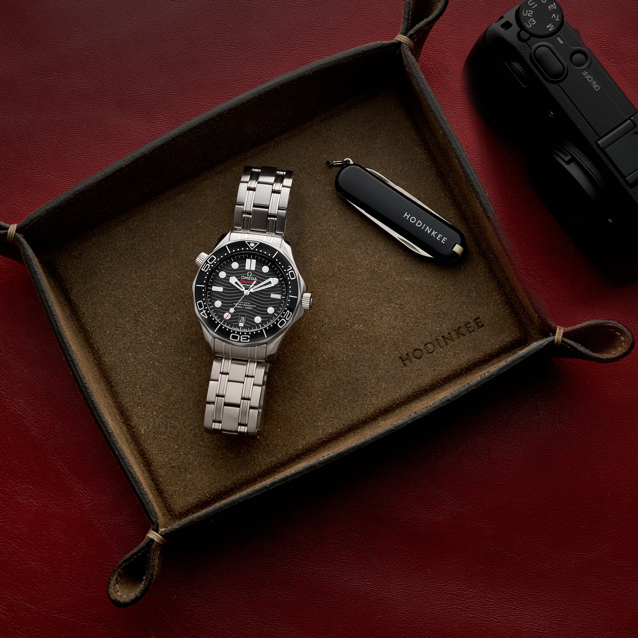 Seamaster Diver 300M Co-Axial Master Chronometer 42mm Black Dial On Bracelet(1:1 replica)