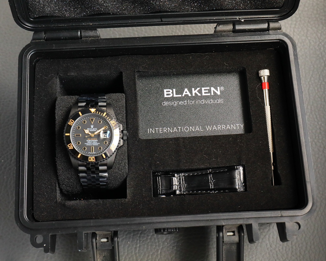 Rolex Dark Legend Submariner - DLC Blackened Finish - 40MM - Gold(1:1 replica)