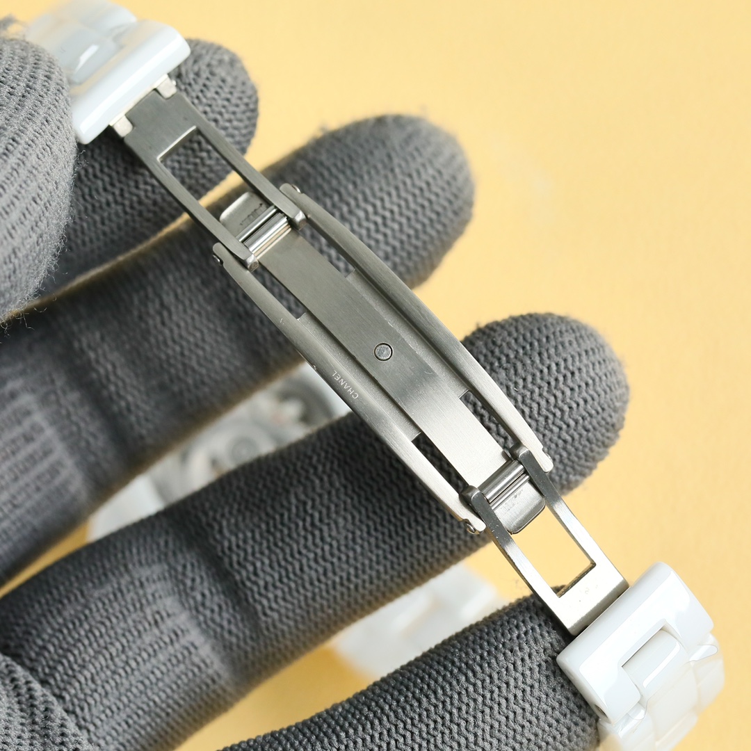 SUPER CERAMIC NEW - CHANEL EXCLUSIVE CALIBER 12.2 WATCH 33mm GODDESS BENEFIT - WHITE(1:1 replica)