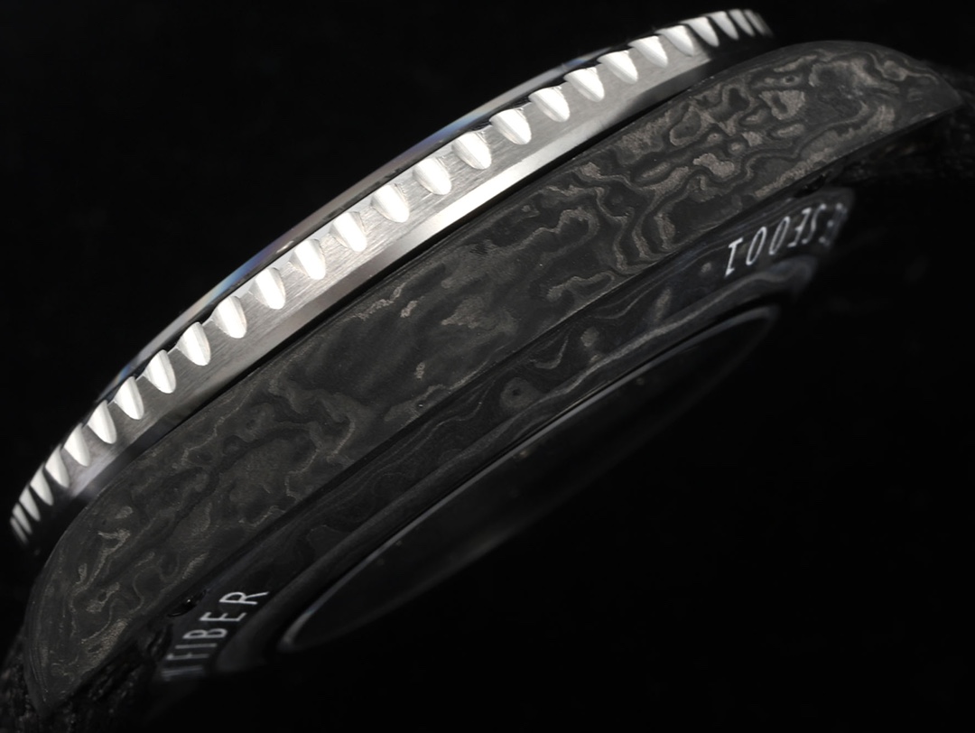 Diw New Rolex Ultra Limited Edition GMT-MASTER II-Carbon Fiber-Black(1:1 replica)