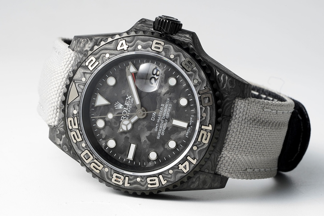 Diw New Rolex Ultra Limited Edition GMT-MASTER II - Carbon Fiber - Black Graffiti(1:1 replica)