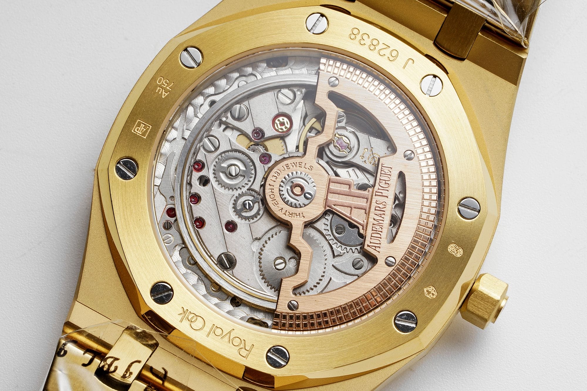Audemars Piguet Replica Watch Royal Oak Extra-Thin Yellow Gold Blue Index 39mm Yellow Gold Bracelet 15202BA.OO.1240BA.01-BFV2(1:1 replica)