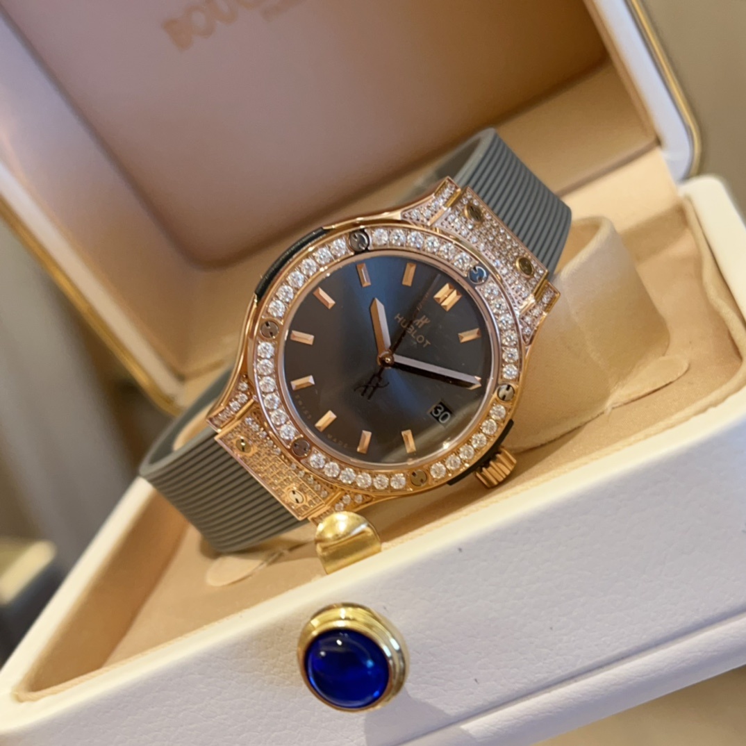 Hublot Classic 33mm High-End Women's Watch(1:1 replica)