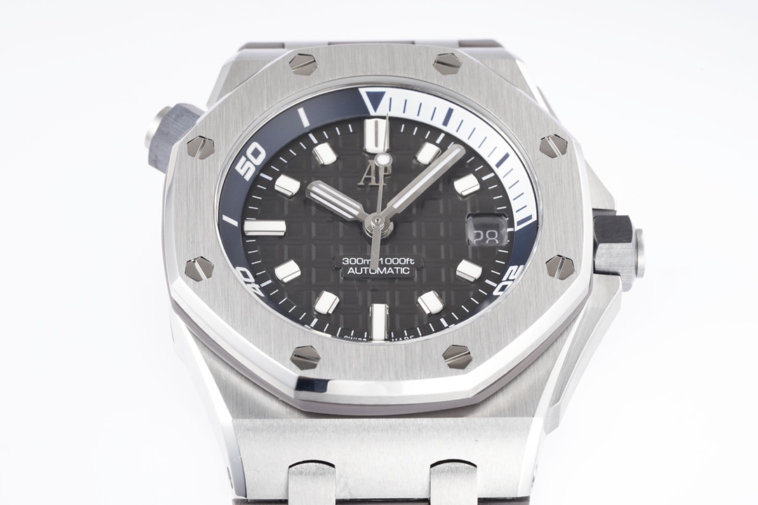 Audemars piguet Royal Oak Offshore Series 15720ST.OO.A009CA.01(1:1 replica)