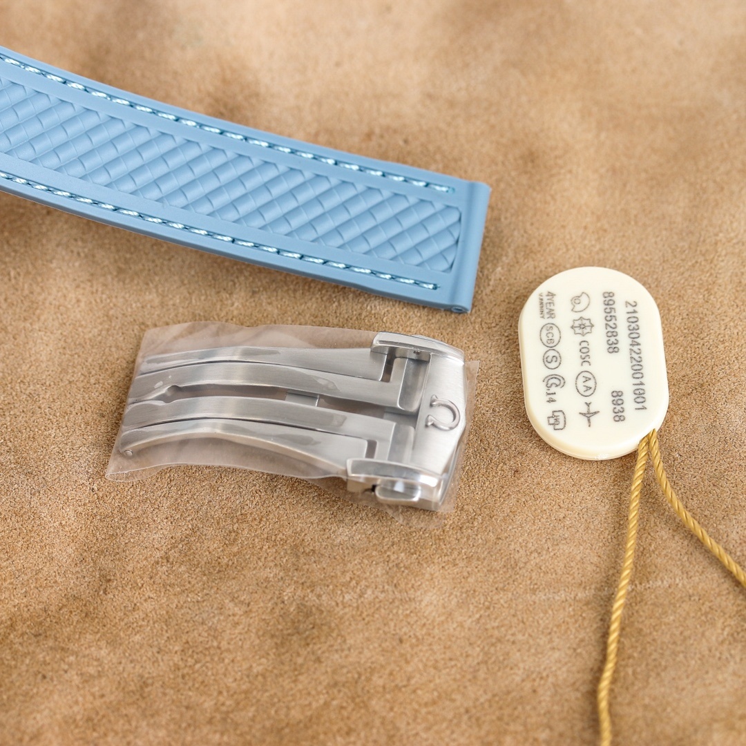 Seamaster Aqua Terra 150M 43 mm, steel on rubber strap(1:1 replica)