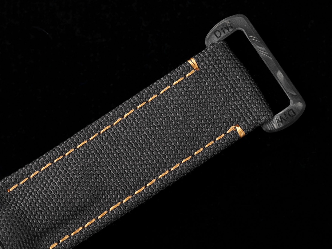 Diw New Rolex Ultra Limited Edition GMT-MASTER II-Carbon Fiber-Black Gold(1:1 replica)