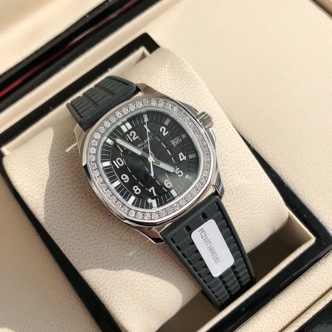Fake Patek Philippe Replica Watch Aquanaut Ladies Stainless Steel Black Dial 5067A-001 TWF(1:1 replica)