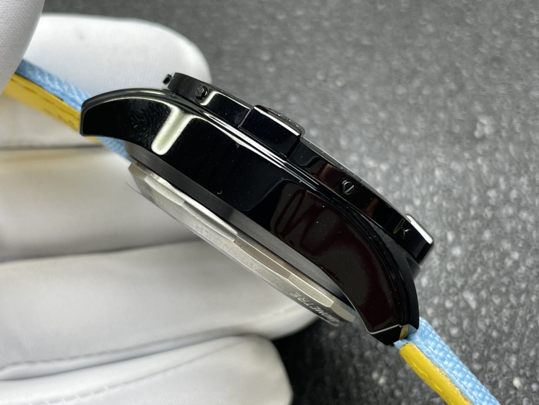 Breitling BLS Avenger Chronograph Series(1:1 replica)