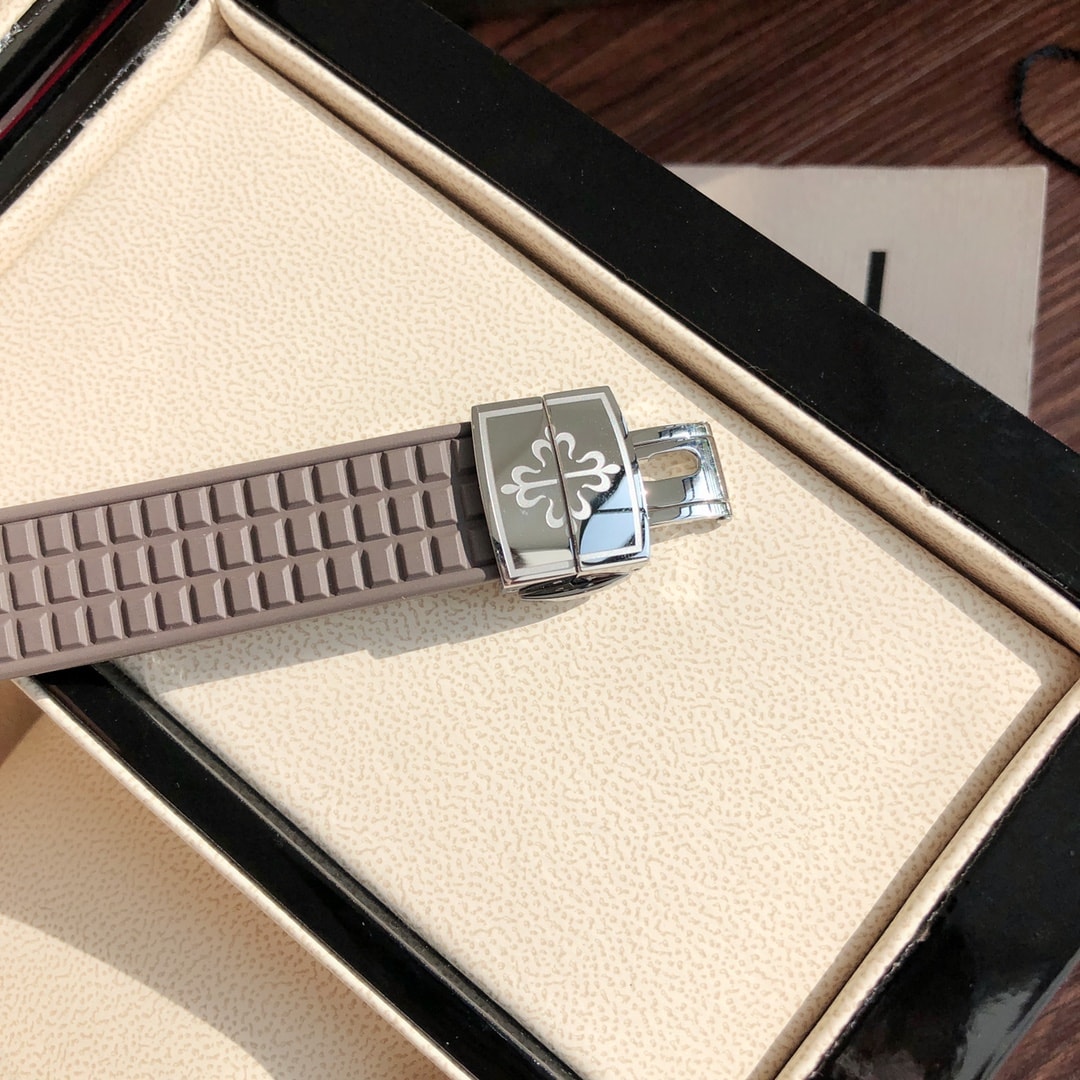 Fake Patek Philippe Replica Watch Aquanaut Ladies Stainless Steel Brown Dial 5067A-023 TWF(1:1 replica)