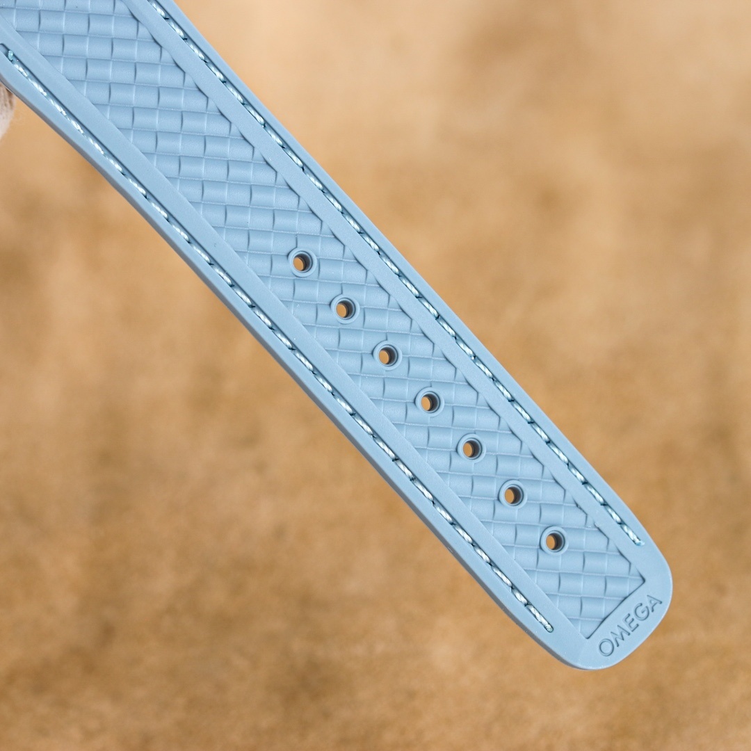 Seamaster Aqua Terra 150M 43 mm, steel on rubber strap(1:1 replica)