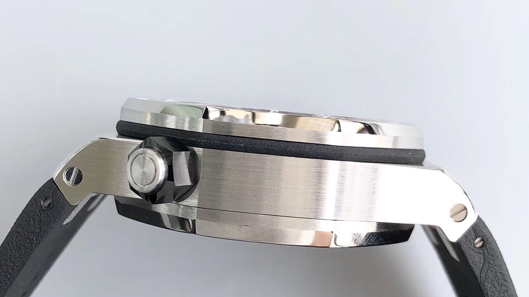 Audemars piguet Royal Oak Offshore Series 26703ST.OO.A027CA.01(1:1 replica)