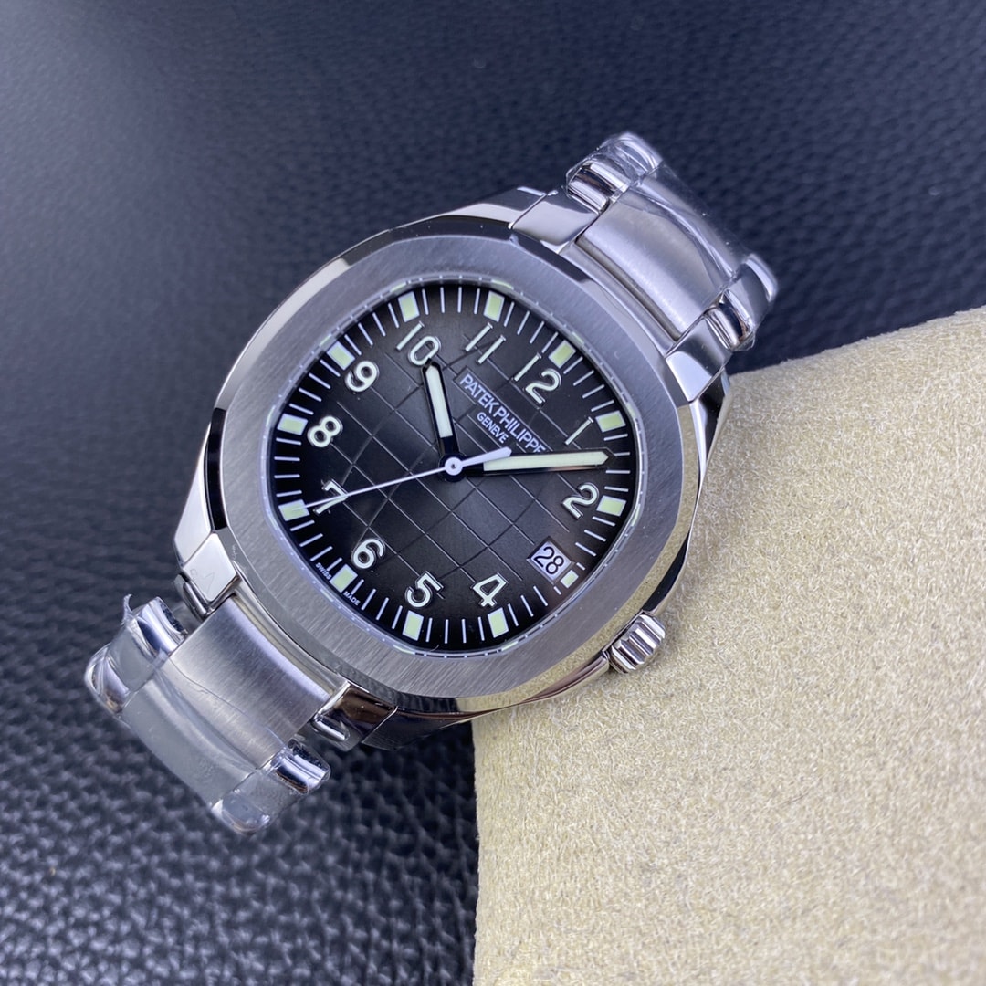 Fake Patek Philippe Replica Watch Aquanaut Date Sweep Seconds Stainless Steel Black Dial 5167/1A-001 3KF(1:1 replica)