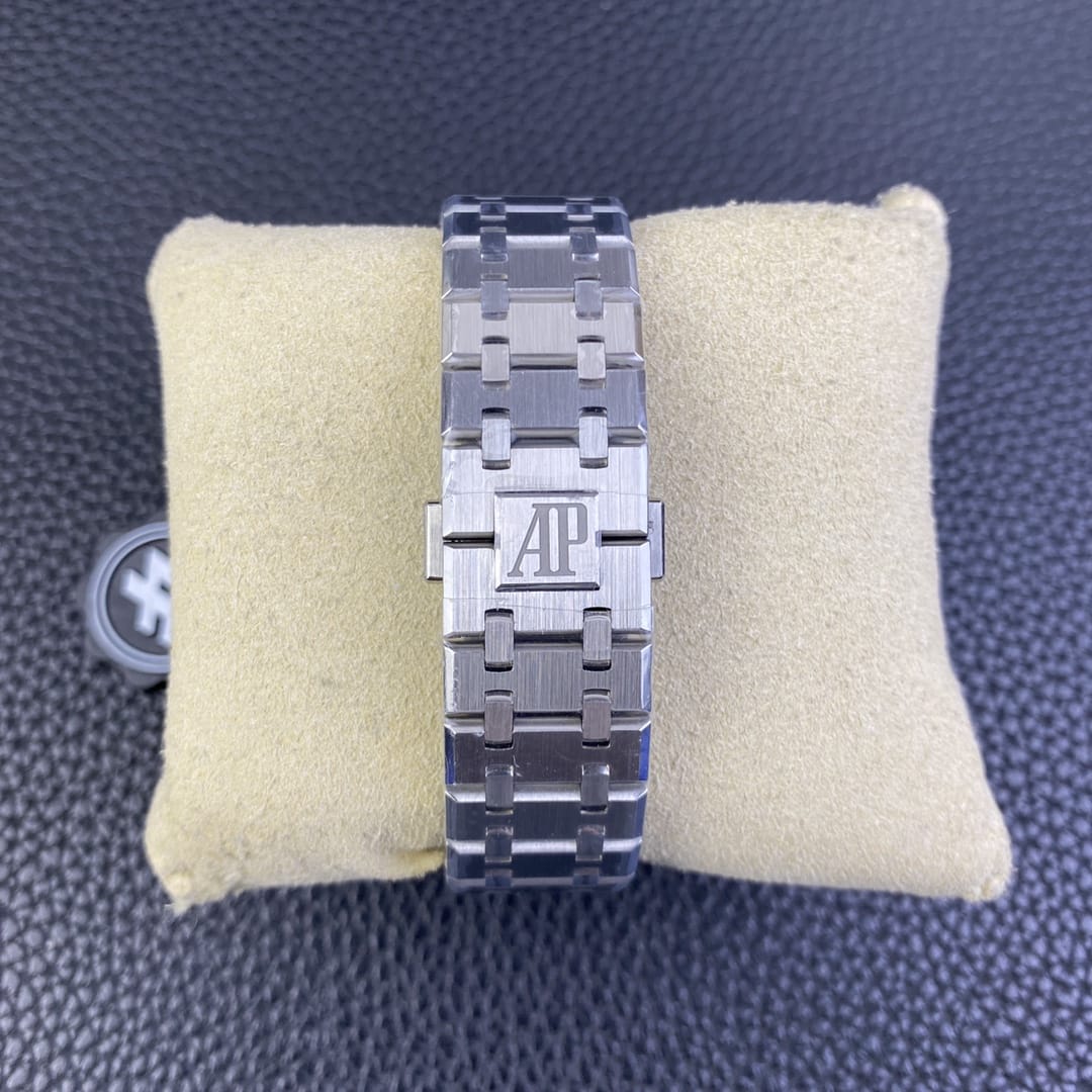 Audemars Piguet Replica Watch Royal Oak Selfwinding “50th Anniversary” 41mm Stainless Steel Green Dial 15510ST.OO.1320ST.04-ZF(1:1 replica)
