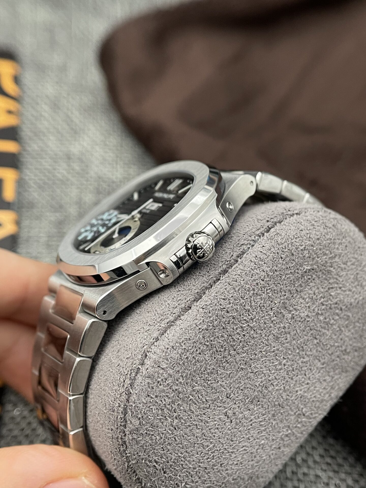 Patek Philippe Nautilus 5726 Best Replica Watch Gray Dial GRF 40.5mm