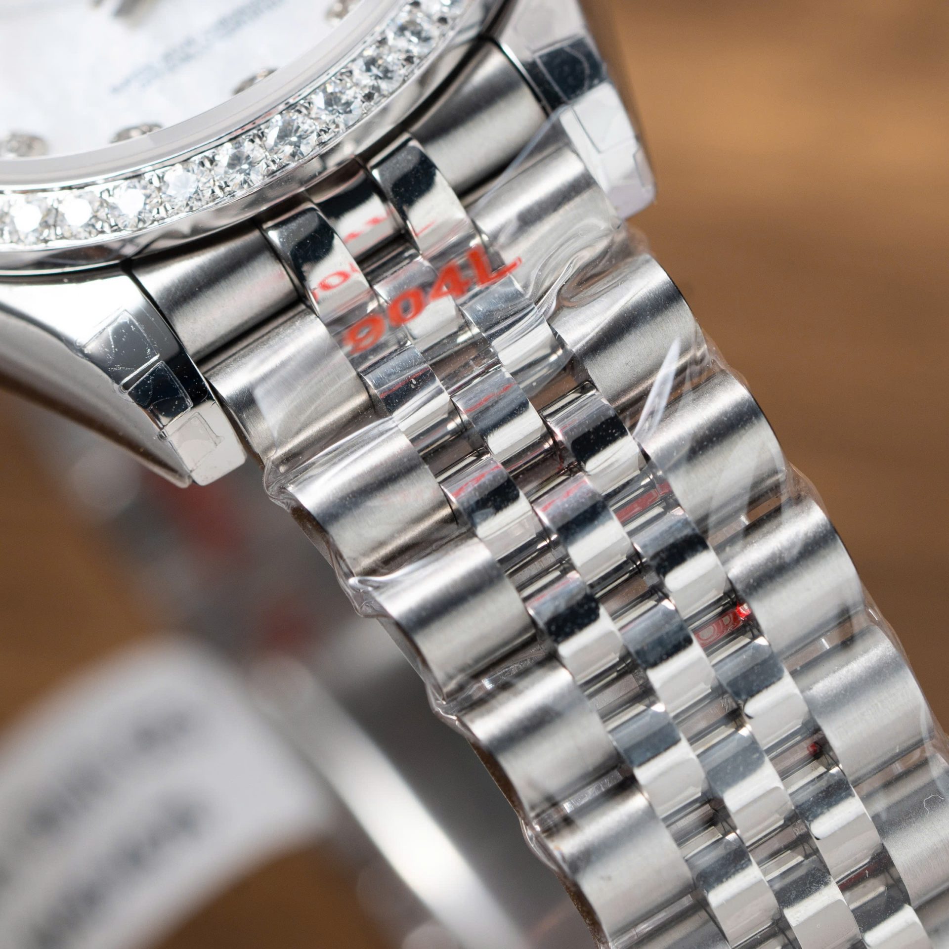 Rolex DateJust Replica Watch Mother Of Pearl Dial With Moissanite Bezel 31mm