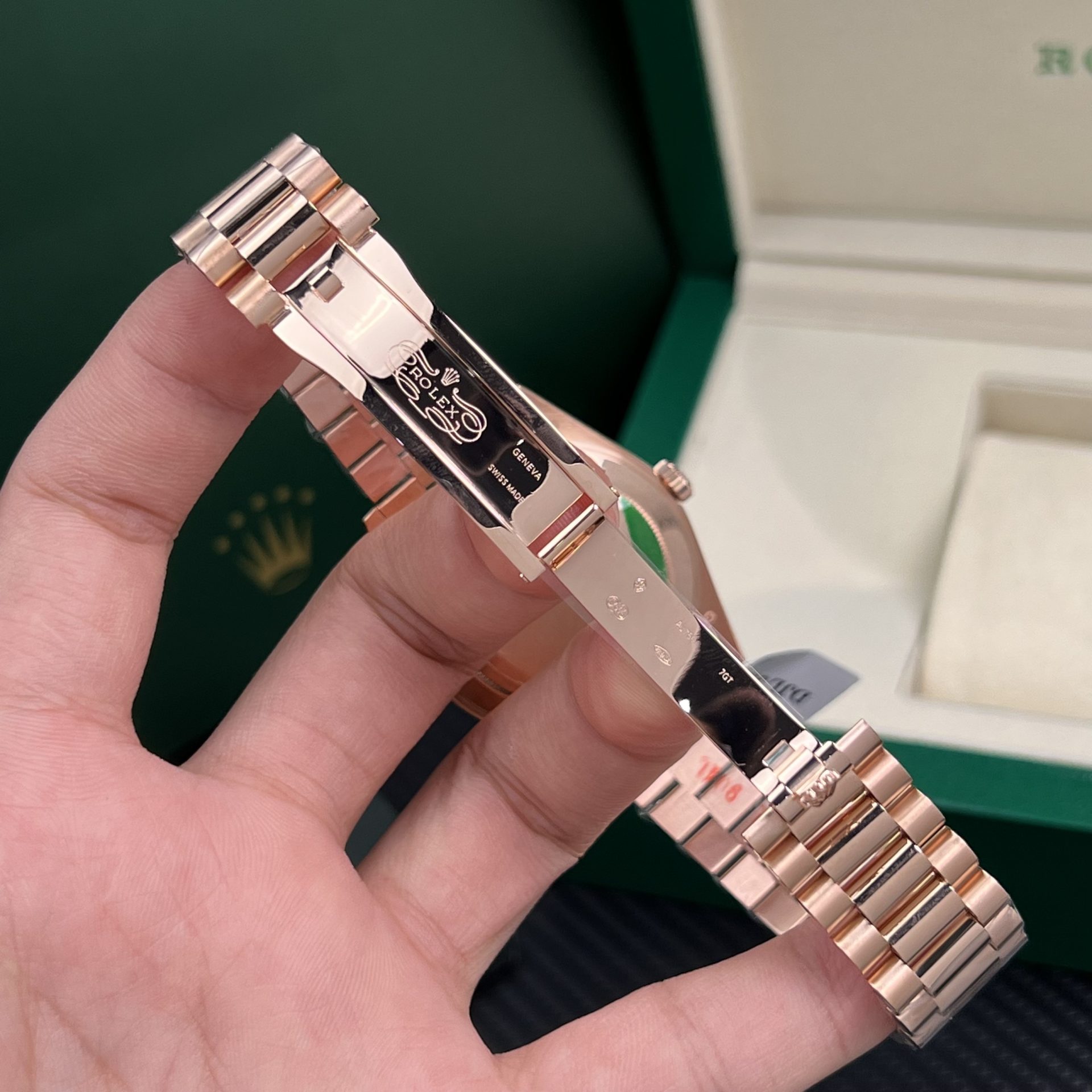 Rolex Best Replica Watch Day-Date Gold Wrapped Chocolate Dial Weight 177gram GM Factory 40mm