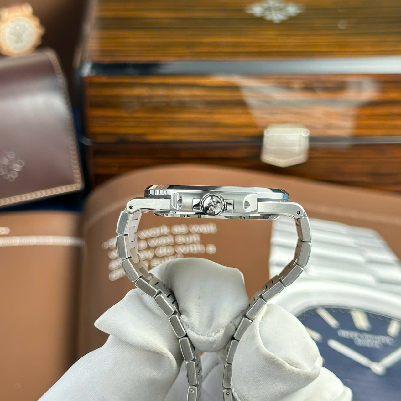 Patek Philippe Best Replica Watch Nautilus 5811 Blue Dial Refined Full Optinos 41mm