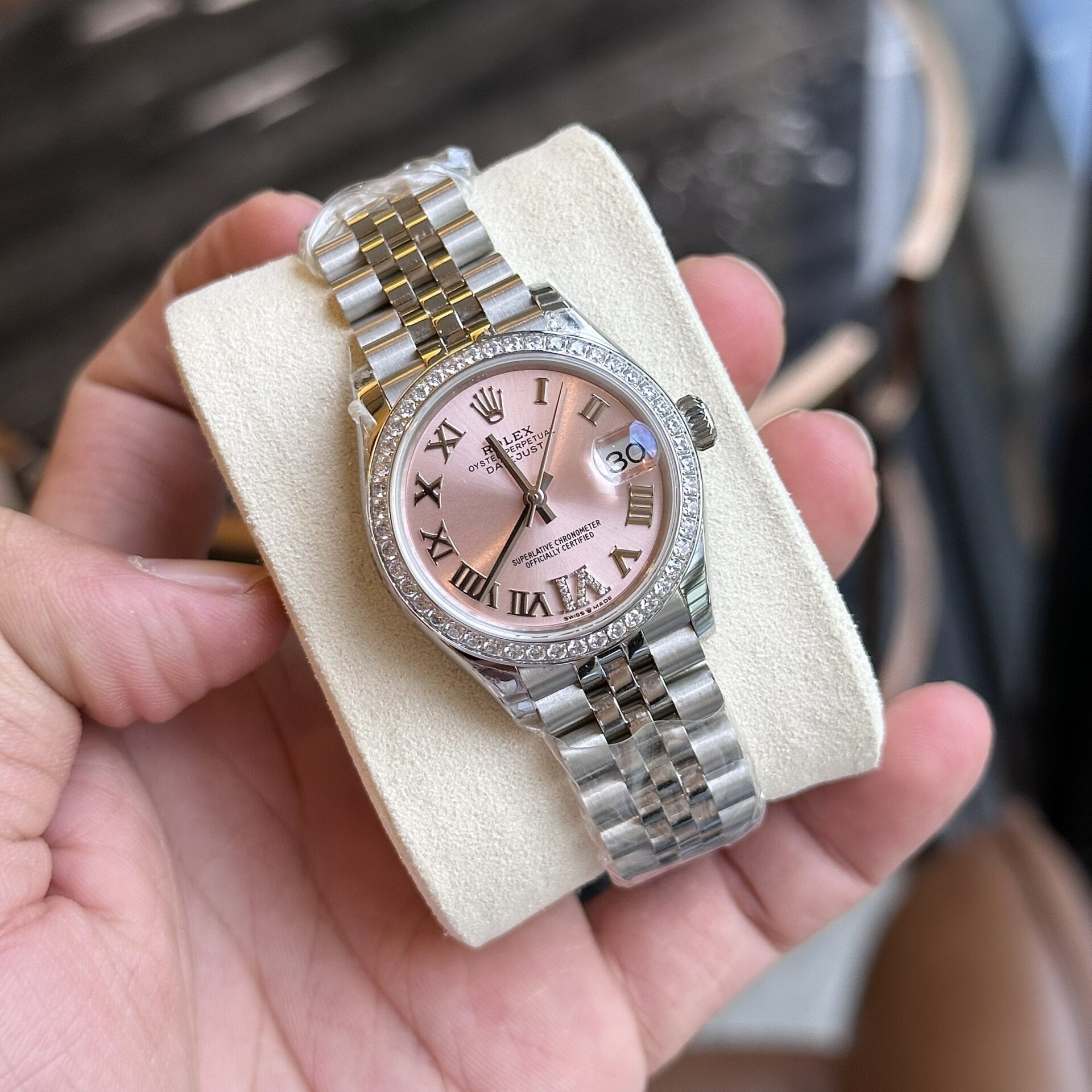 Rolex DateJust With Diamonds Pink Dial Replica Women s Watch EW 31mm