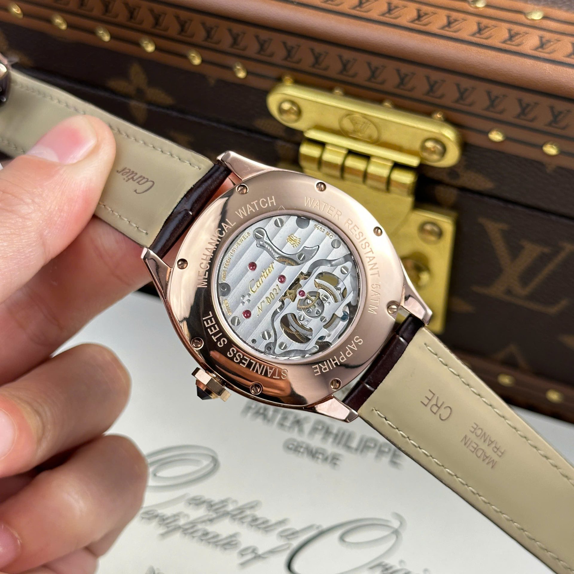 Cartier Drive Tourbillon Replica Watch Dial Guiloche Motif Leather Strap 41mm