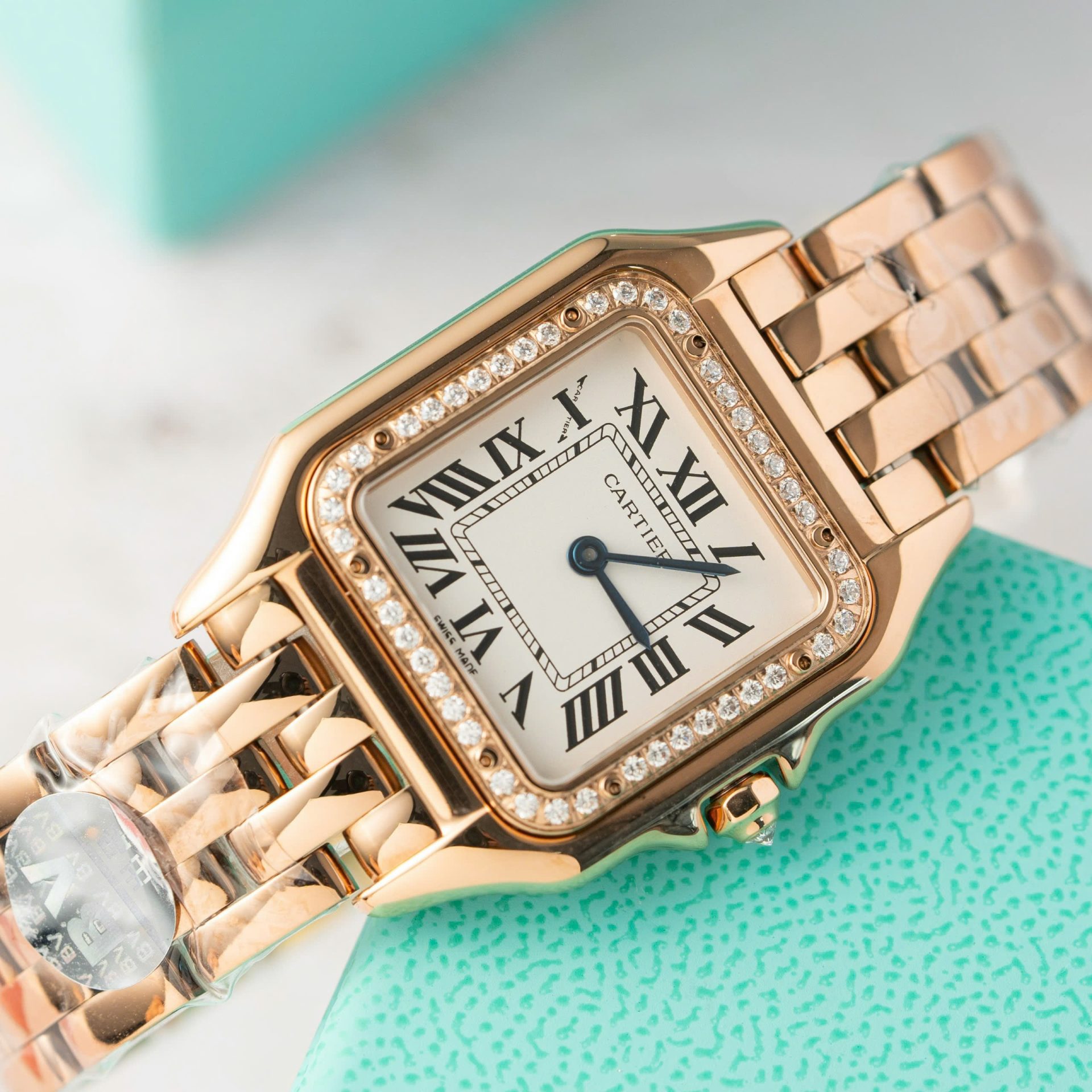 Cartier Panthere Women s Replica Watch Rose Gold Quartz 27mm