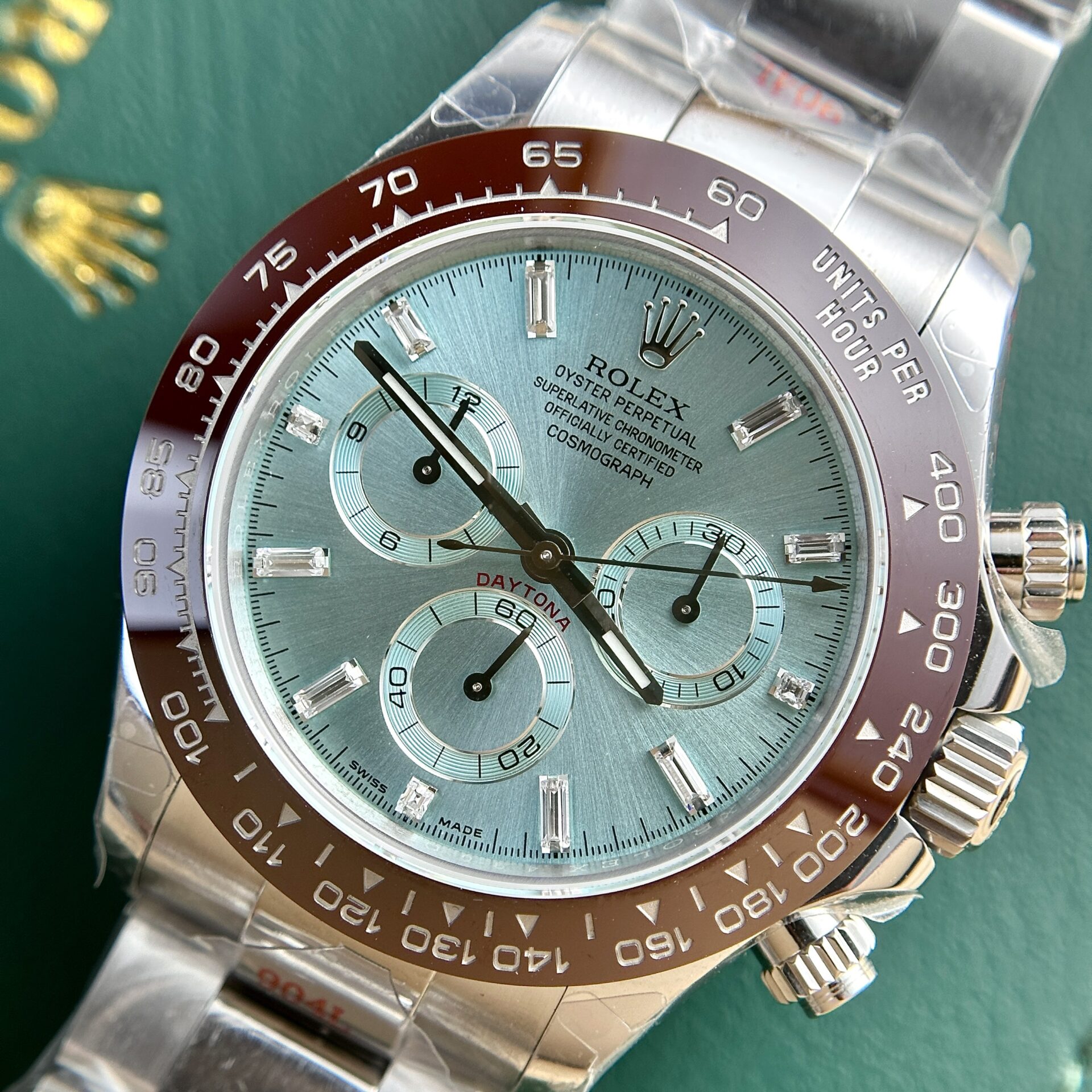 Rolex Cosmograph Daytona 116506 Replica Watch Refined Weight Oyster Strap Replica V2 40mm