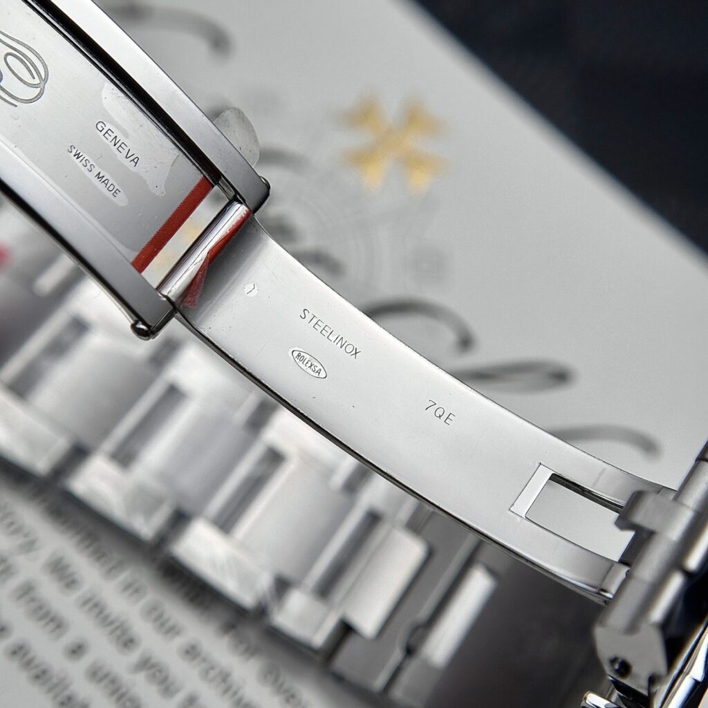 Rolex Replica Watch Sea-Dweller 126600 Black Dial VS Factory 43mm