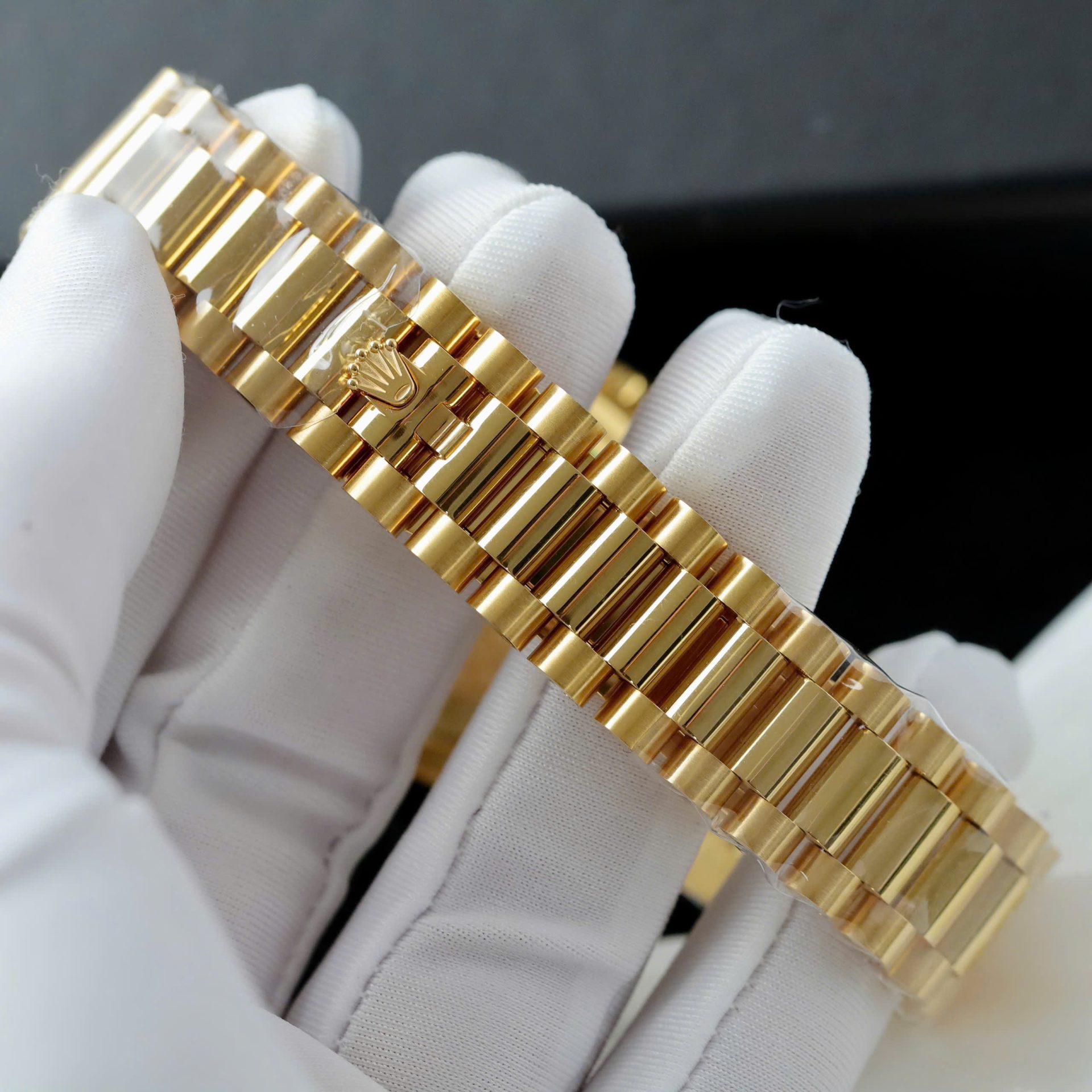 Rolex Day-Date Dial Green Copies Watch Weight 160gram Custom Gold Wrapped 36mm