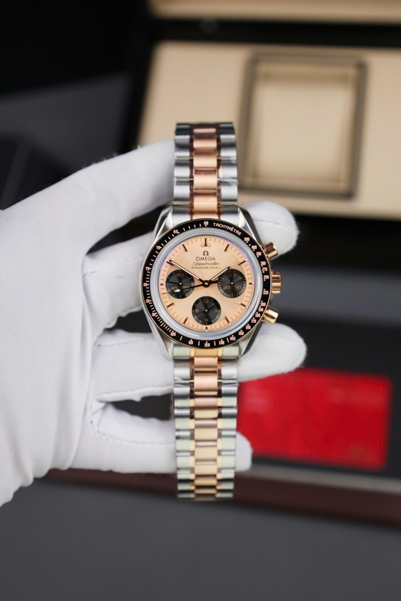 Omega SpeedMaster Fake Watch MoonWatch Demi Rose Gold 42mm