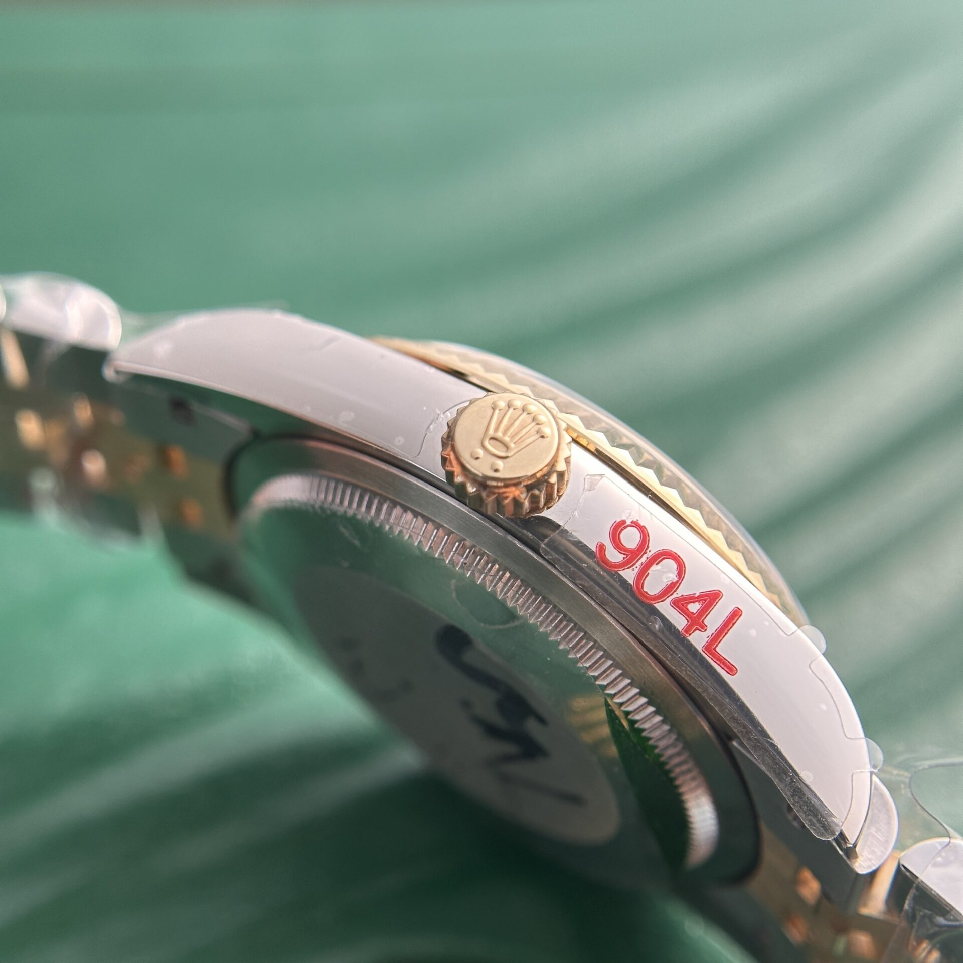 Rolex DateJust 18K Gold Wrapped Replica Watch Palm Leaf Dial GM 36mm