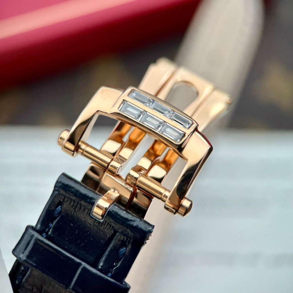 Patek Philippe Replica Watch Nautilus 5724R Gold Wrapped GR Factory 40mm