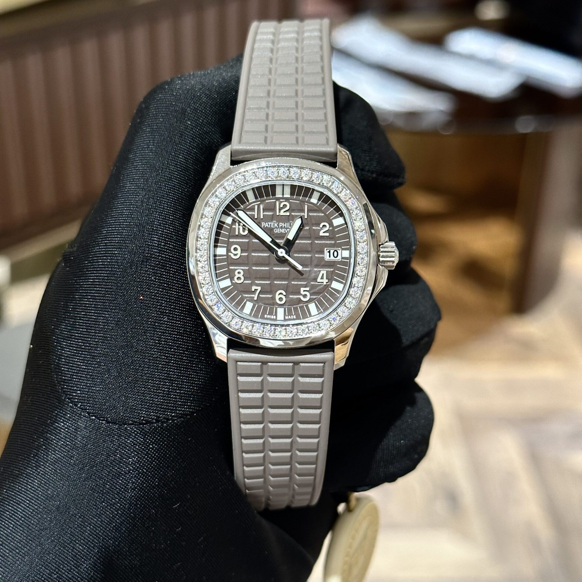 Patek Philippe Replica Watch Aquanaut 5067A Custom Moissanite Diamonds 35.6mm