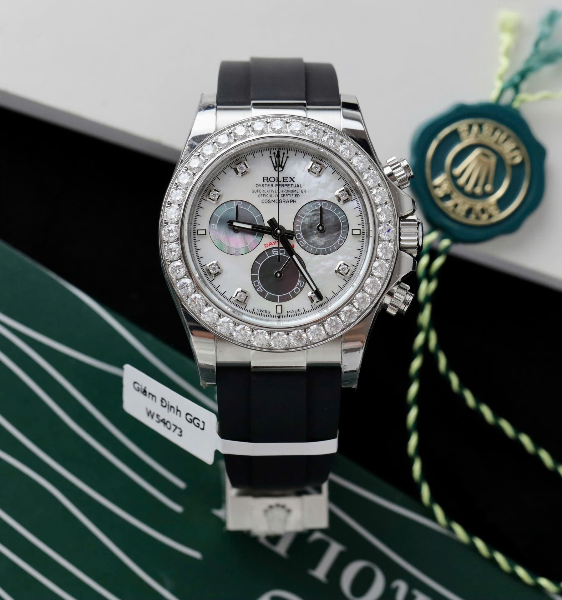 Rolex Daytona Dial MOP Replica Watch Number Pile + Bezel Diamonds Moissanite Custom 40mm
