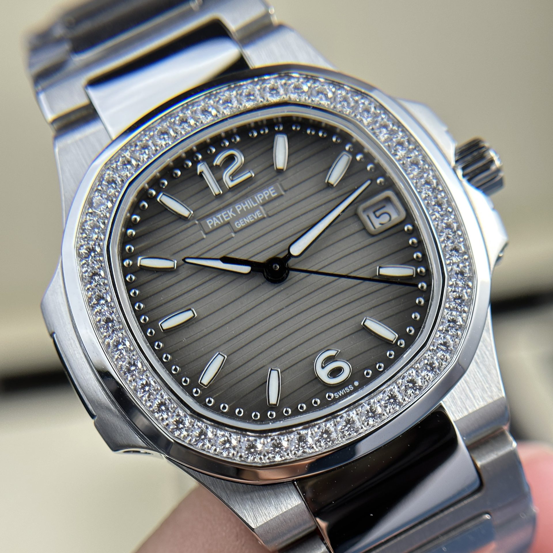 Patek Philippe Fake Watch Nautilus 7010 Gray Dial Womens 32mm