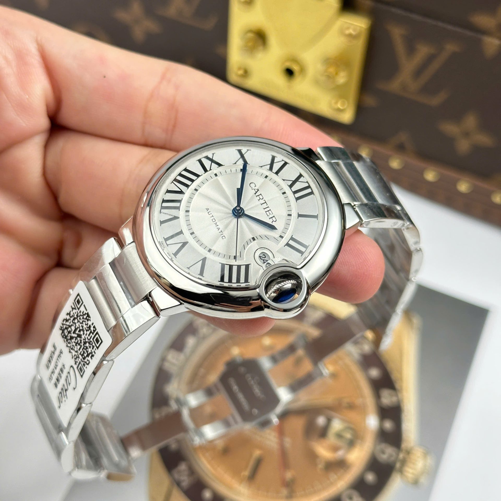 Cartier Ballon Bleu Replica Watch White Dial Metal Wire AF Factory 40mm