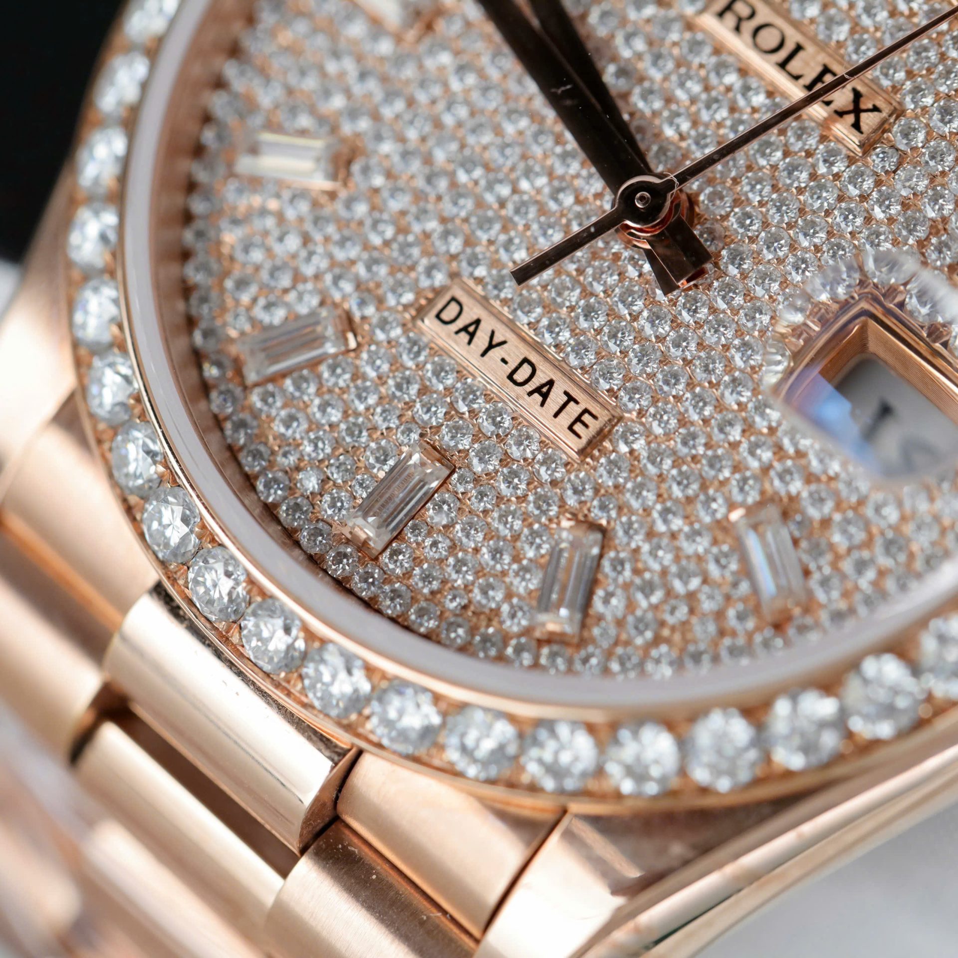 Rolex Day-Date Copies Watches 18K Rose Gold Wrapped + Moissanite Diamonds GM Factory 36mm