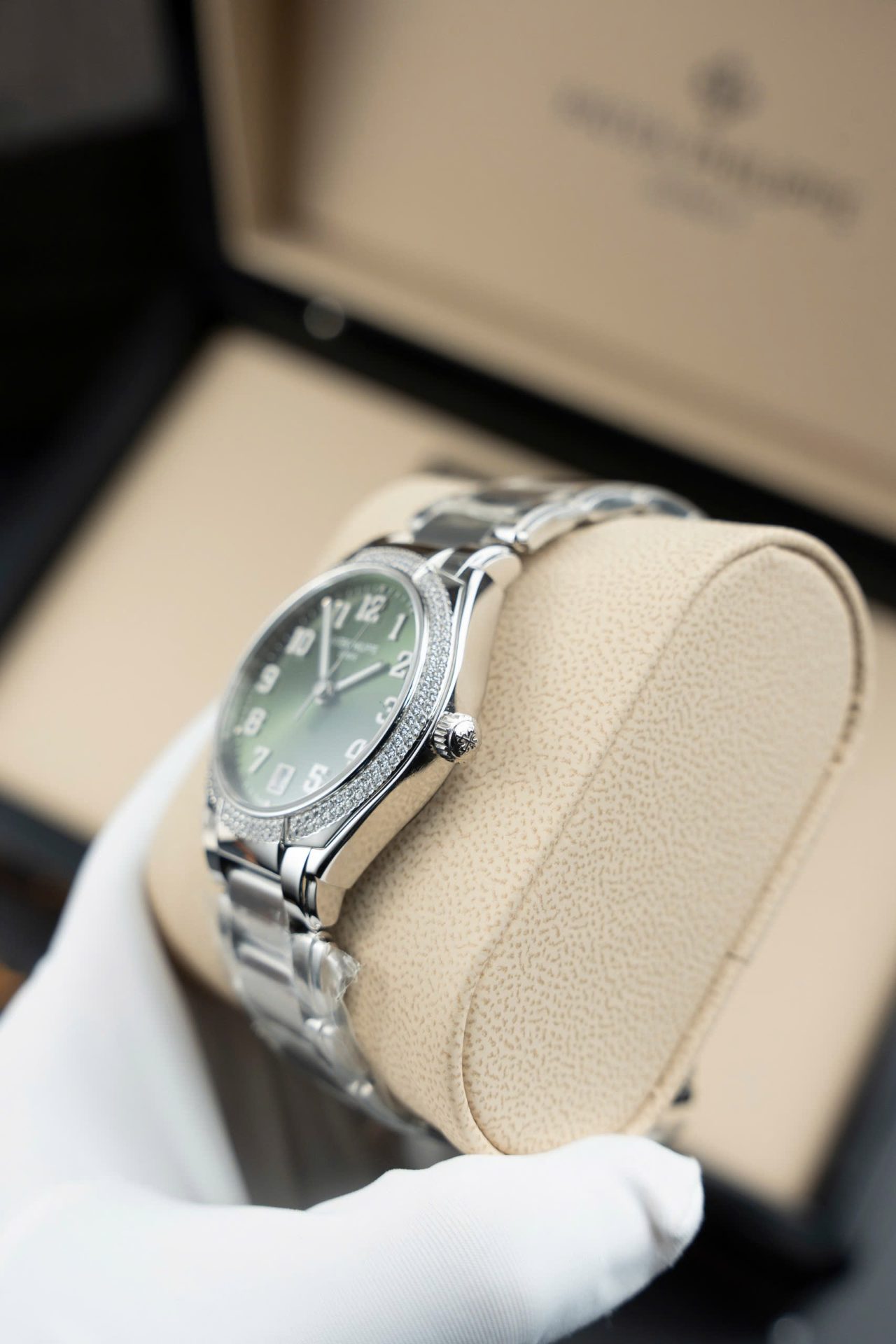 Patek Philippe Copies Watches Twenty 4 7300 Green Dial Metal Wire 36mm