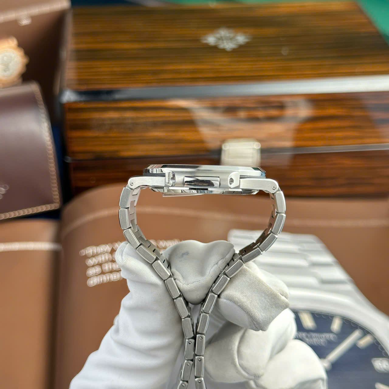 Patek Philippe Nautilus 5711 Replica Watch Refined Full Options Like Auth Top Top Quality 40mm