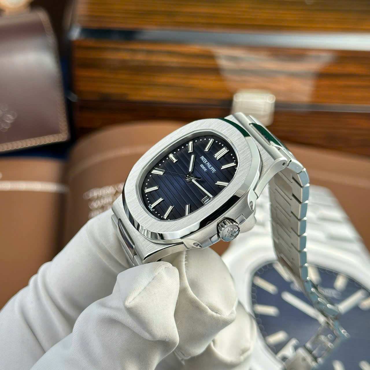 Patek Philippe Best Replica Watch Nautilus 5811 Blue Dial Refined Full Optinos 41mm