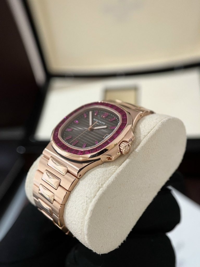 Patek Philippe Nautilus 5723 Replica Watch Gold Wrapped With Red Ruby 40mm