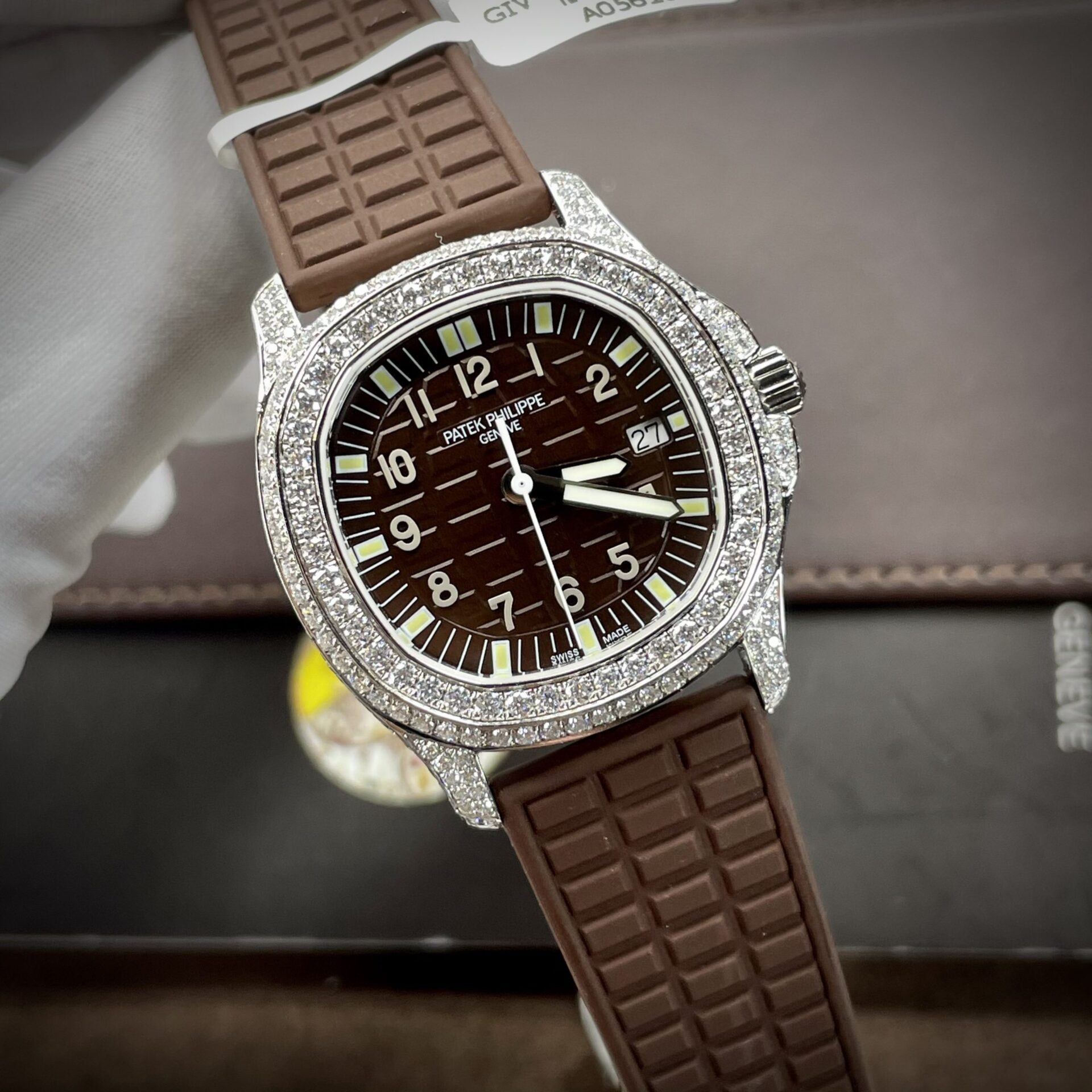 Patek Philippe Replica Watch Aquanaut 5067 Dial Brown Custom Diamonds Moissanite 35.6mm