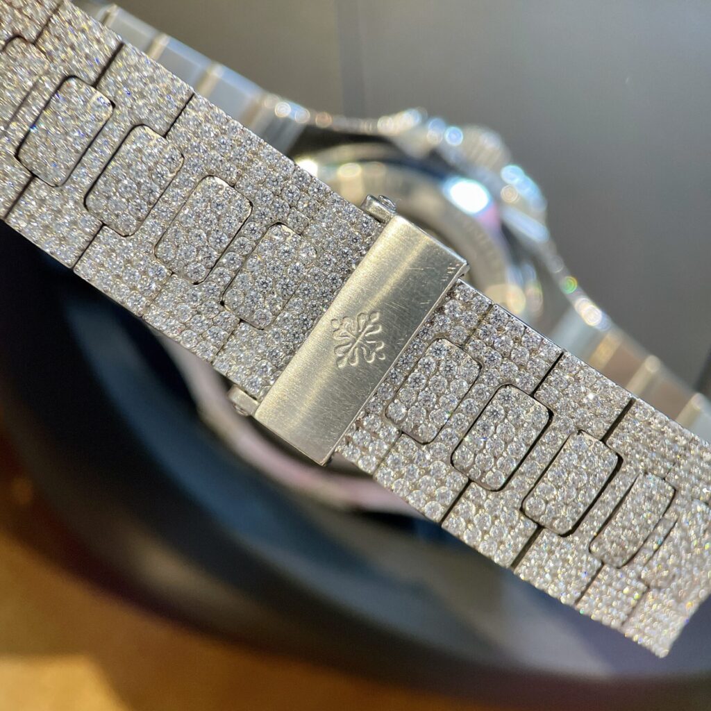 Patek Philippe Best Fake Watches Nautilus 5719 Full CZ 40mm