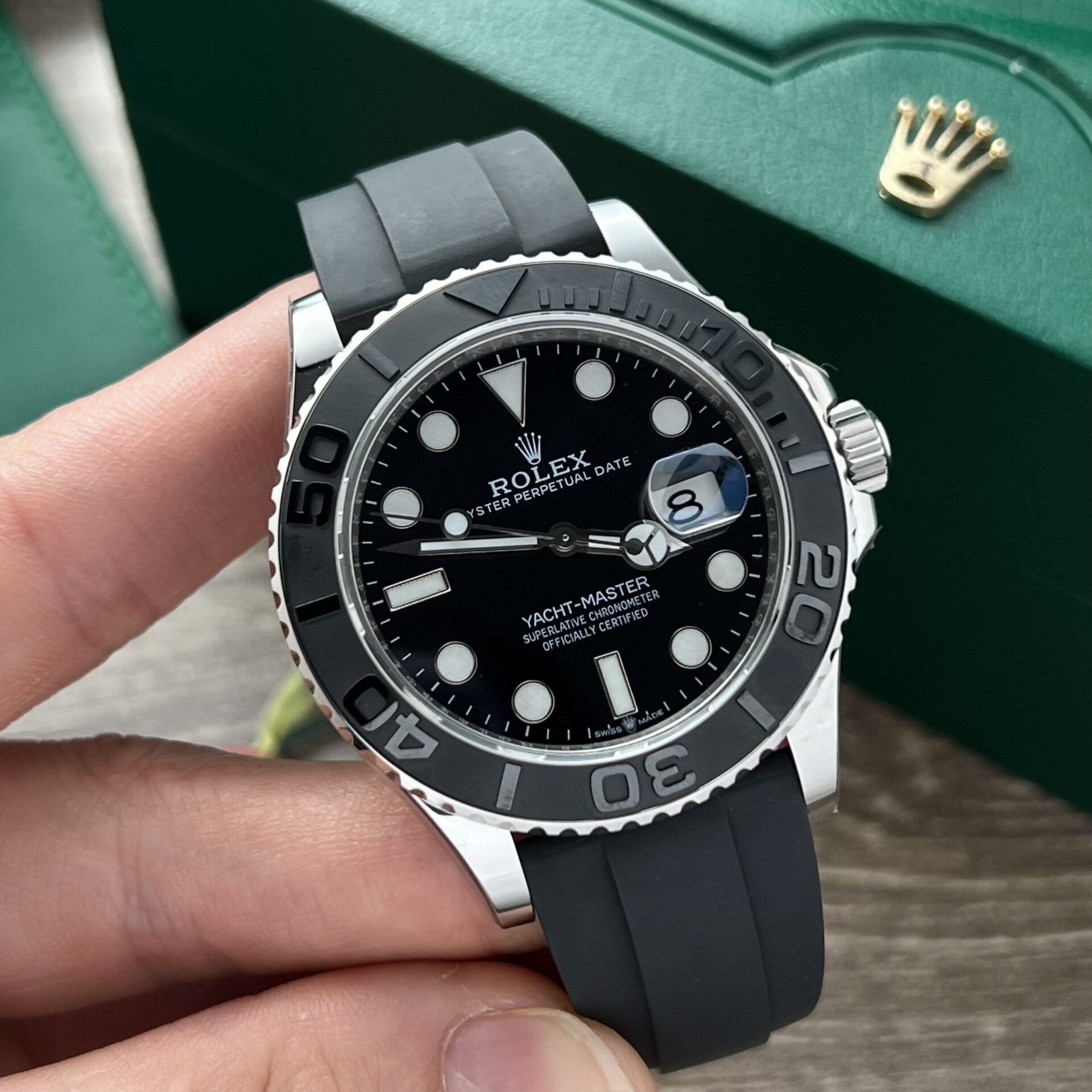 Rolex Fake Clone Yacht-Master Black Dial Rubber Strap EW Factory 40mm