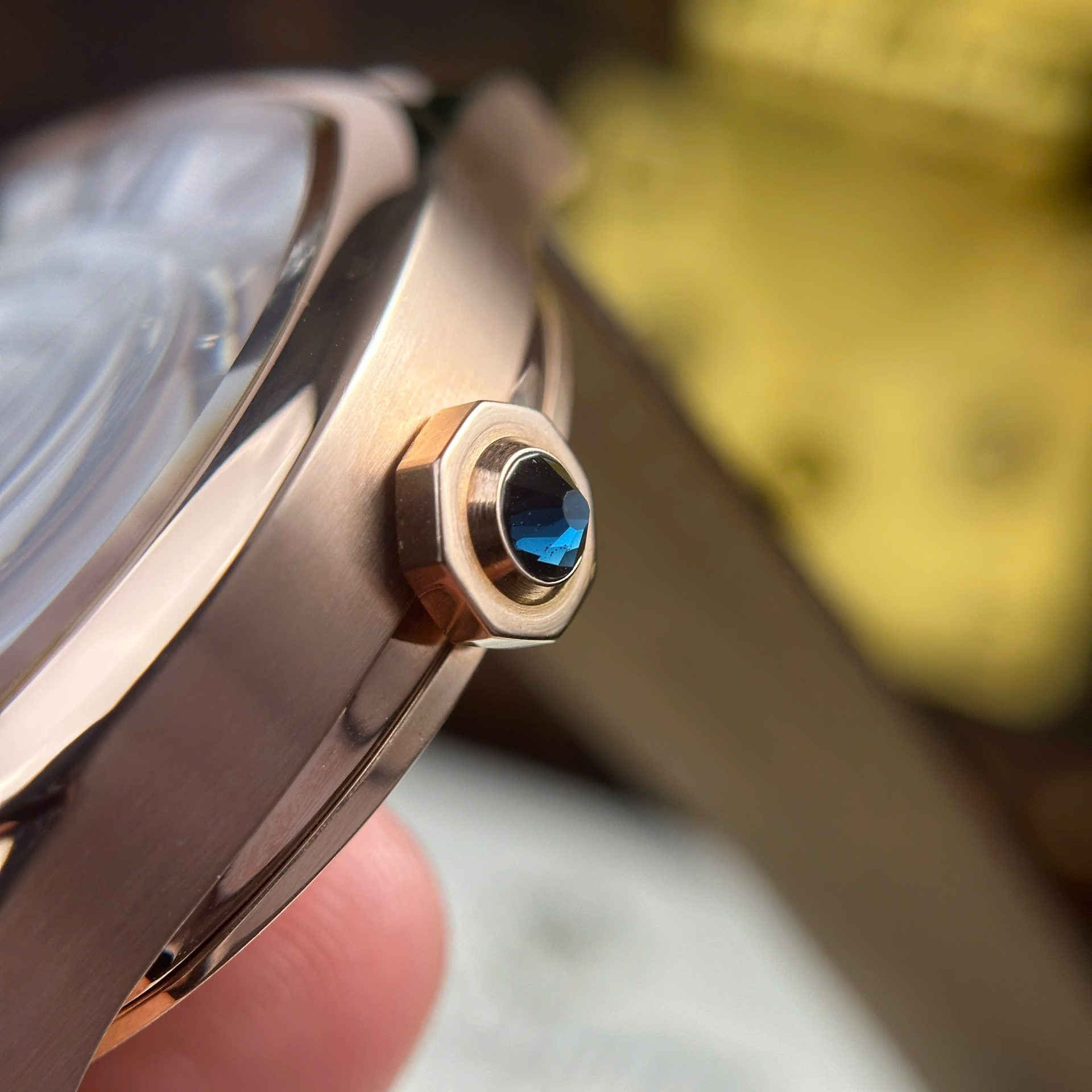 Cartier Drive Tourbillon Replica Watch Dial Guiloche Motif Leather Strap 41mm