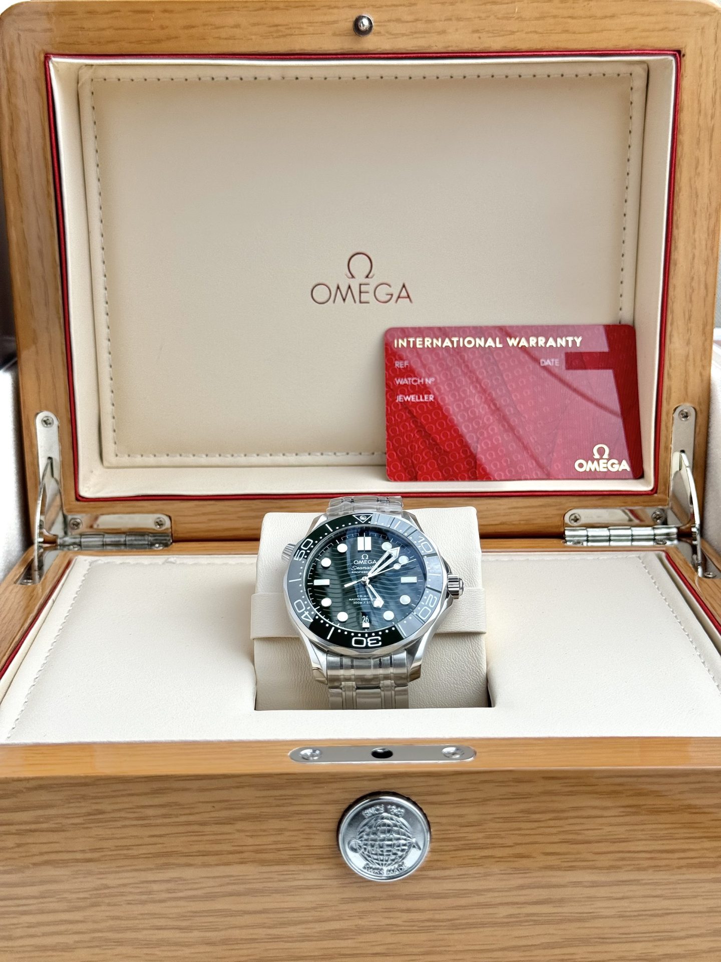Omega Best Replica Watch Seamaster Diver 300M Dial Green VS Factory 42mm